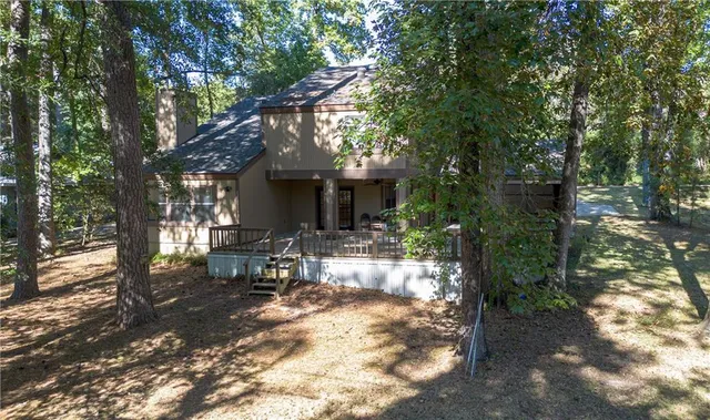 $268,000 | 138 Myrtlewood Drive, Pineville, LA 71360