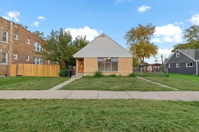 a house view with a garden space