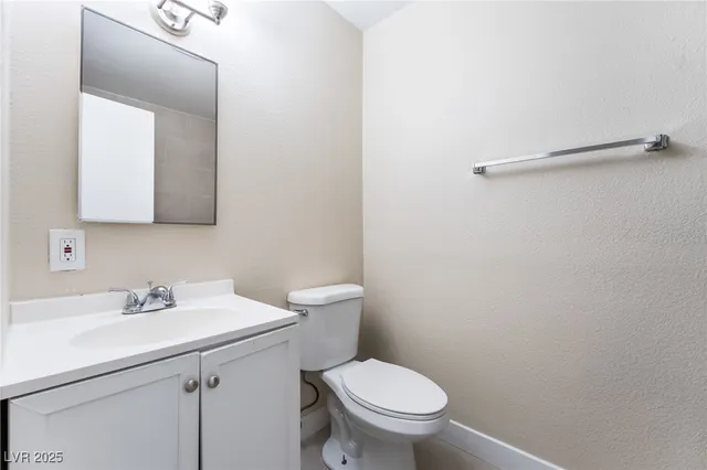 $1,795 | 700 Van Ert Avenue, North Las Vegas, NV 89030