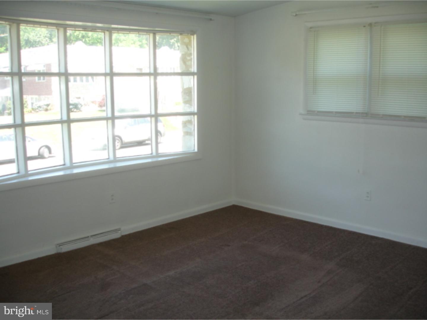 611 Wanamaker Road Jenkintown, PA 19046 - Photo 2 of 17 Living Room