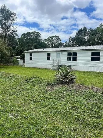 $220,000 | 17402 Brynwood Lane, Okeechobee, FL 34974