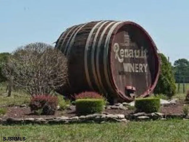 a view of a bird of a house