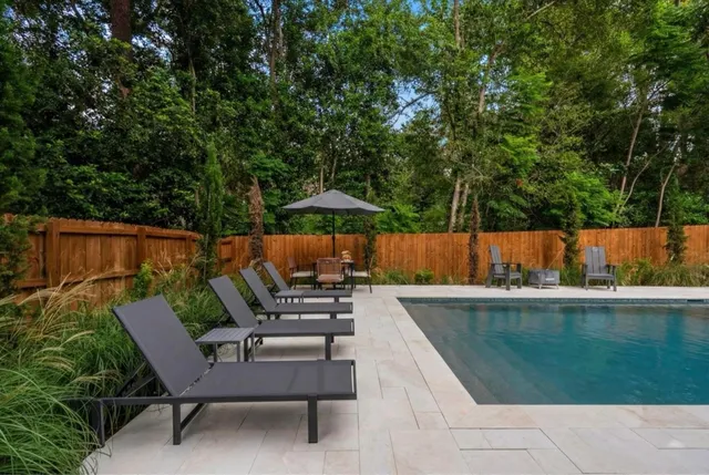 $999,922 | 2013 Forest Glen Court, Tallahassee, FL 32303