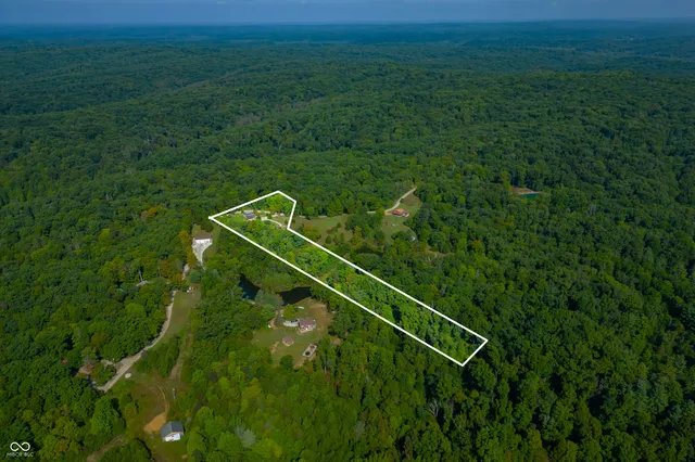 $675,000 | 9601 South Buffalo Pike, Freetown, IN 47235