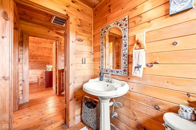 $675,000 | 9601 South Buffalo Pike, Freetown, IN 47235