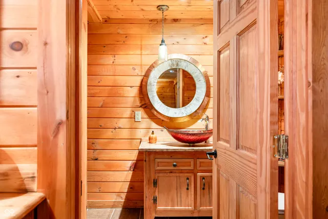 $675,000 | 9601 South Buffalo Pike, Freetown, IN 47235