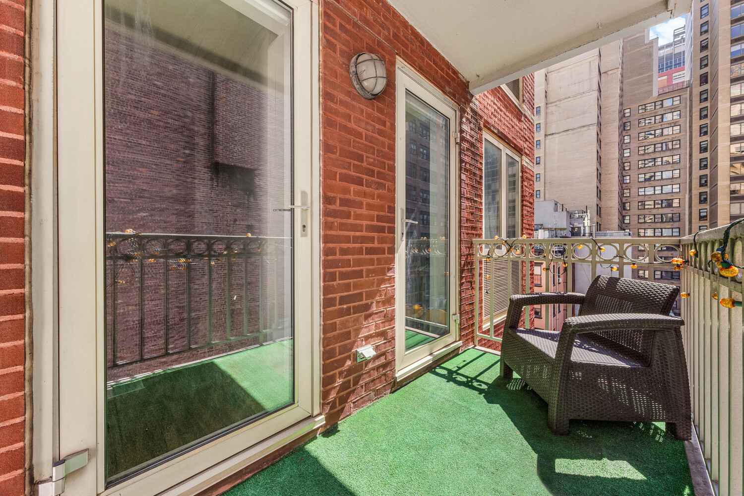 845 2nd Avenue, Unit 6B Manhattan, NY 10017 - Photo 3 of 7 a view of outdoor space deck and kitchen