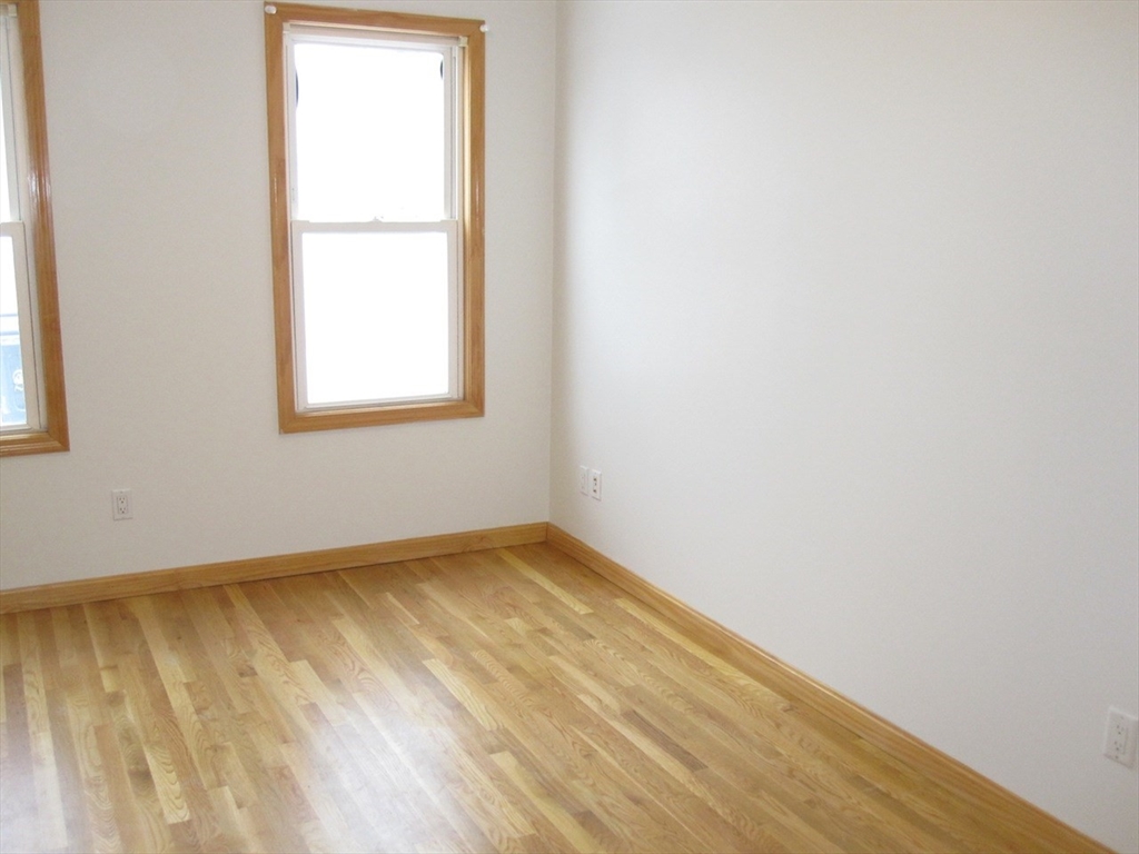 55 Elm Street, Unit 1 Watertown, MA 02472 - Photo 6 of 9