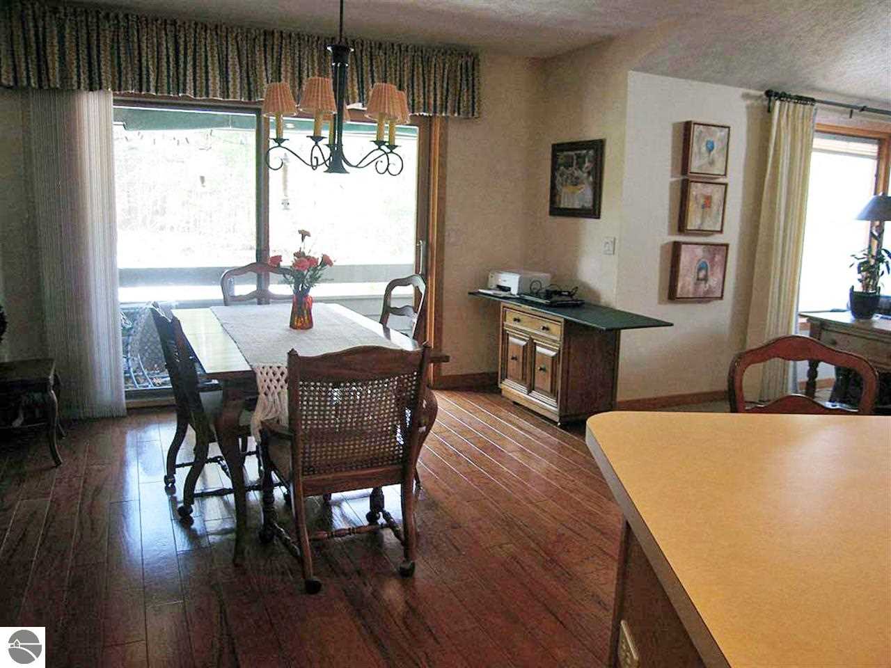 6507 Mission Ridge Traverse City, MI 49686 - Photo 18 of 31 1782258-17.JPG