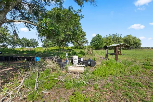 $2,000,000 | Southeast 51st Lane, Center Hill, FL 33514