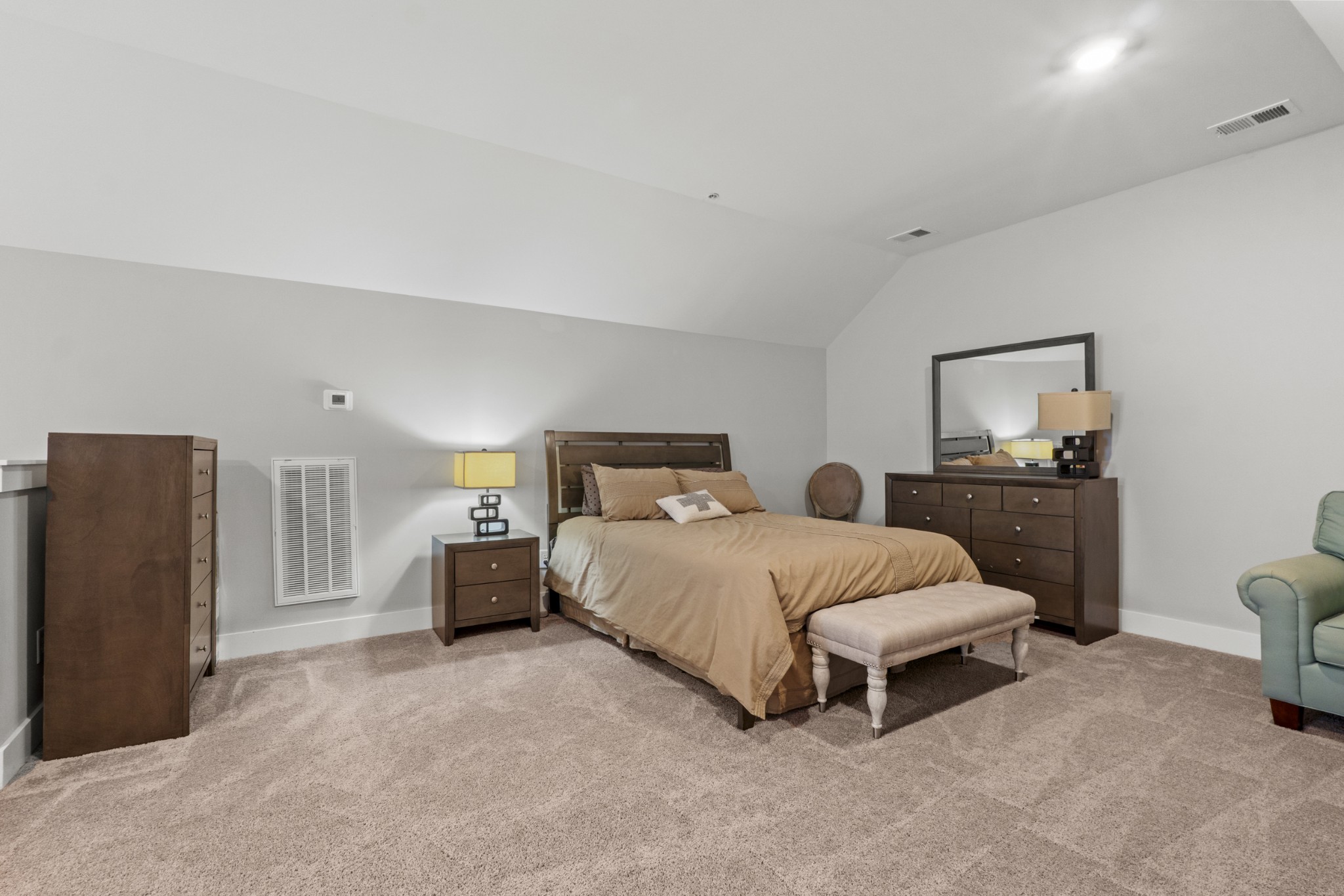 1144 Lock 4 Road, Unit J4 Gallatin, TN 37066 - Photo 29 of 50 a spacious bedroom with a bed and a lamp