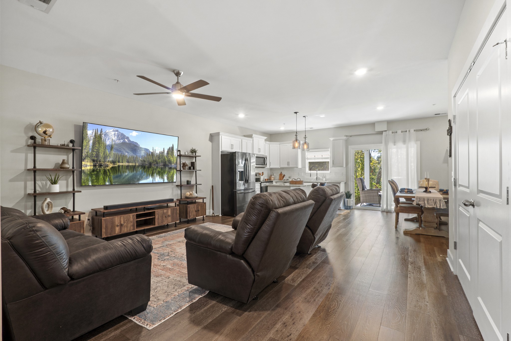 1144 Lock 4 Road, Unit J4 Gallatin, TN 37066 - Photo 7 of 50 a living room with furniture kitchen view and a large window