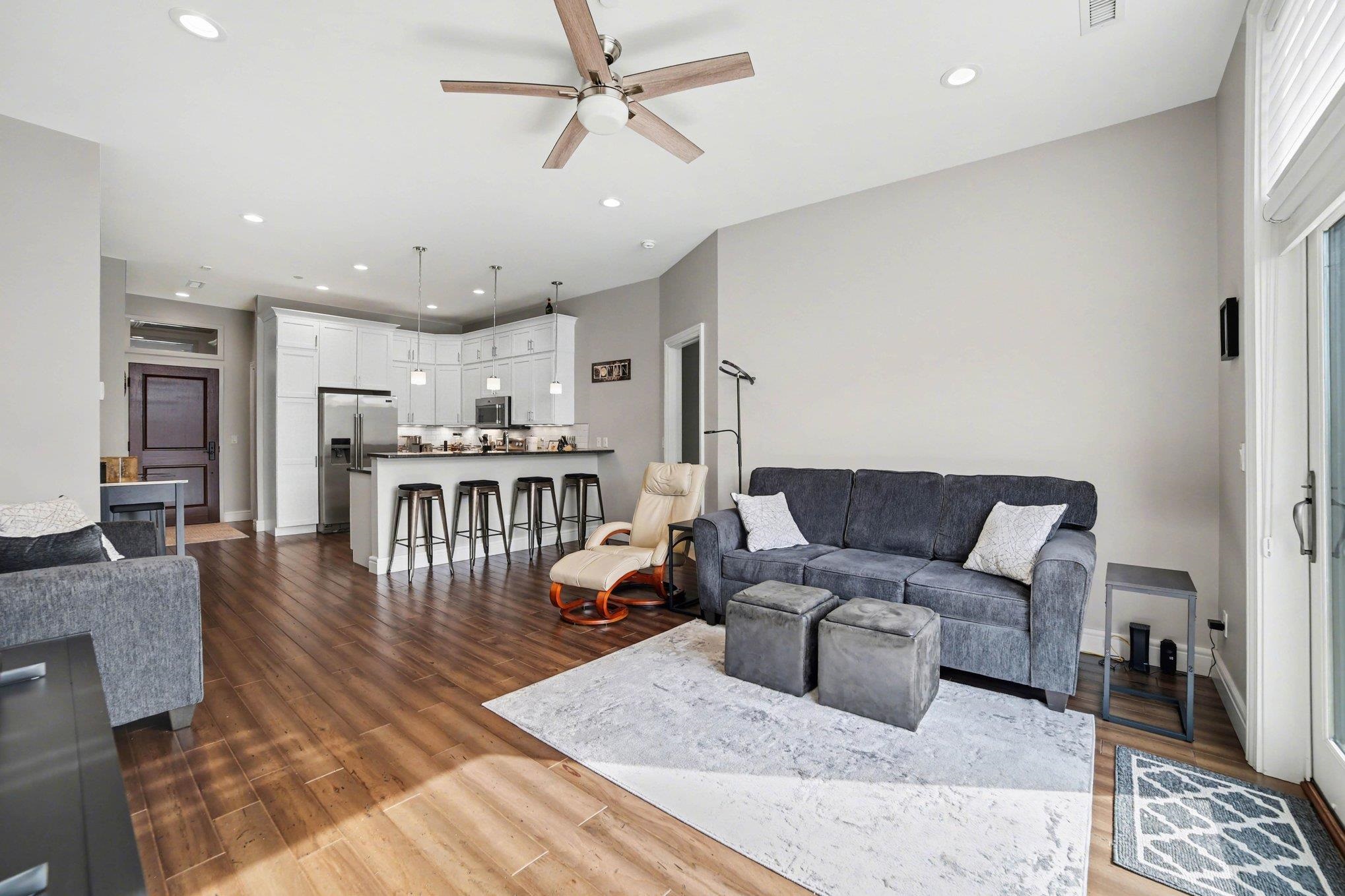 9 East Main Street, Unit 303 Bay City, MI 48708 - Photo 7 of 29