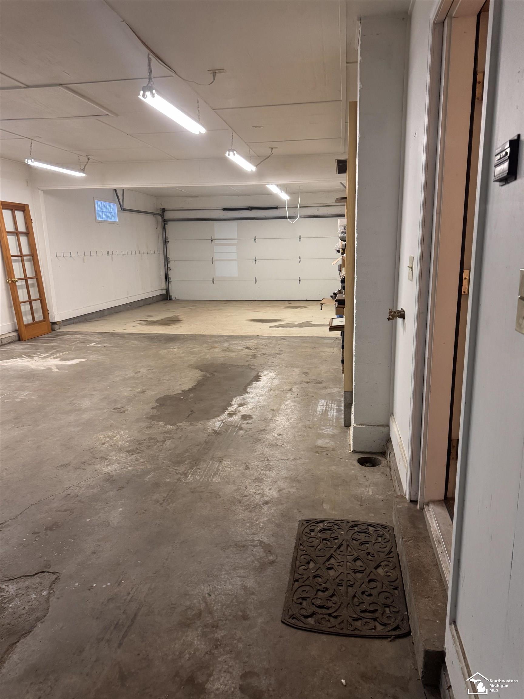22980 Goddard Road Taylor, MI 48180 - Photo 24 of 41 attached garage
