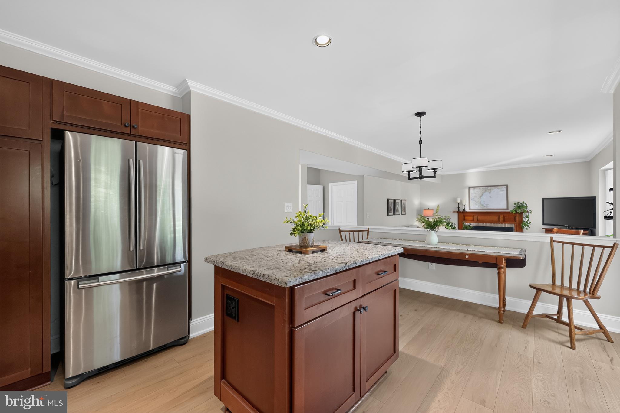 56 Douglass Road Lansdale, PA 19446 - Photo 14 of 43 Kitchen w/stainless steel appliances