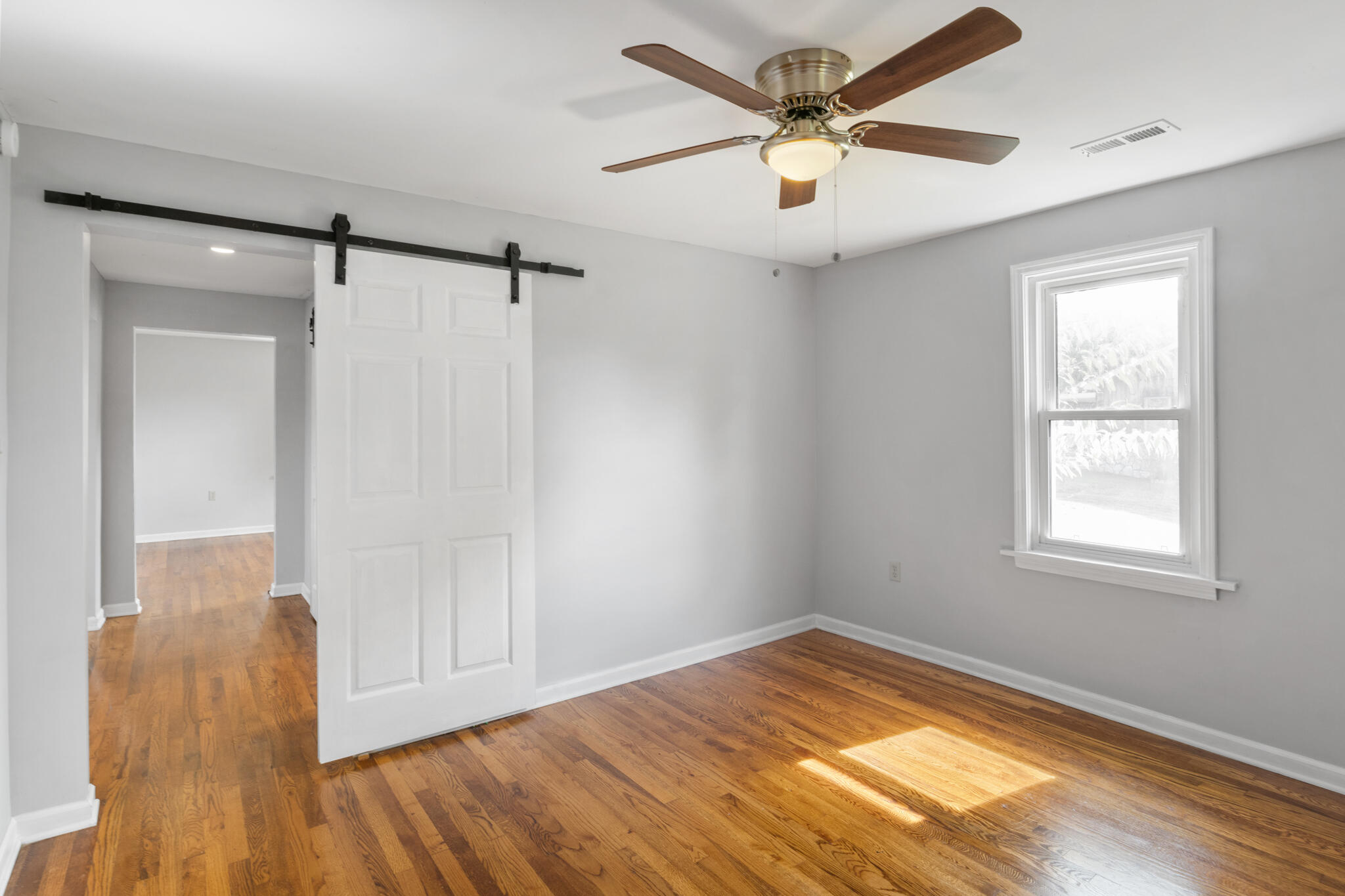 121 Witcher Street Erwin, TN 37650 - Photo 25 of 38 17