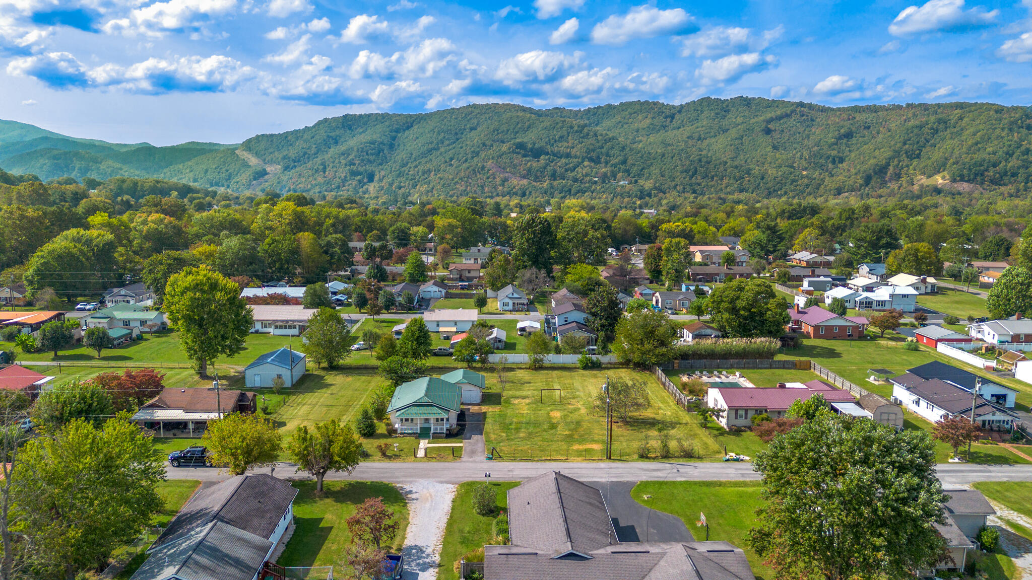 121 Witcher Street Erwin, TN 37650 - Photo 38 of 38 36