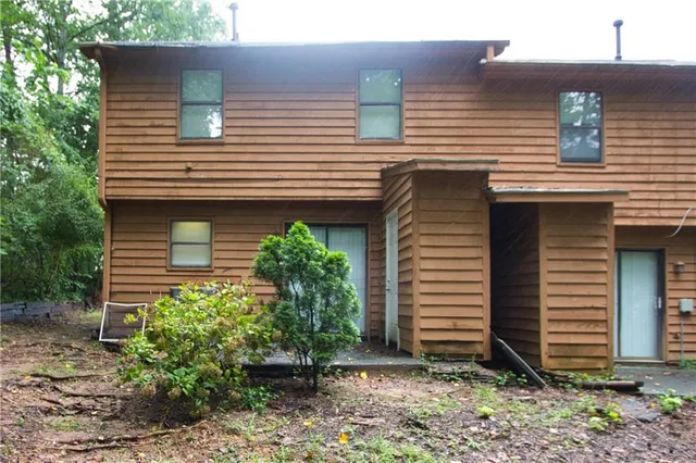 $1,450 | 948 Waverly Court, Lilburn, GA 30047