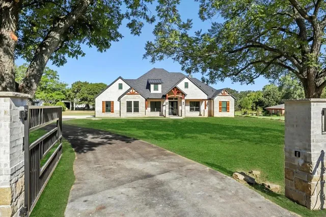 a view of outdoor space yard and front view of a house