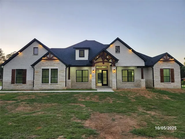 $990,000 | 2736 County Road 804A, Burleson, TX 76028