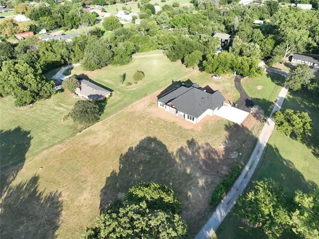 $990,000 | 2736 County Road 804A, Burleson, TX 76028