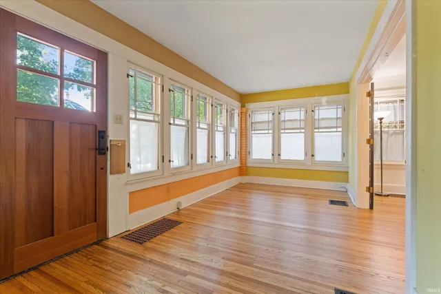 $460,000 | 212 Marquette Avenue, South Bend, IN 46617