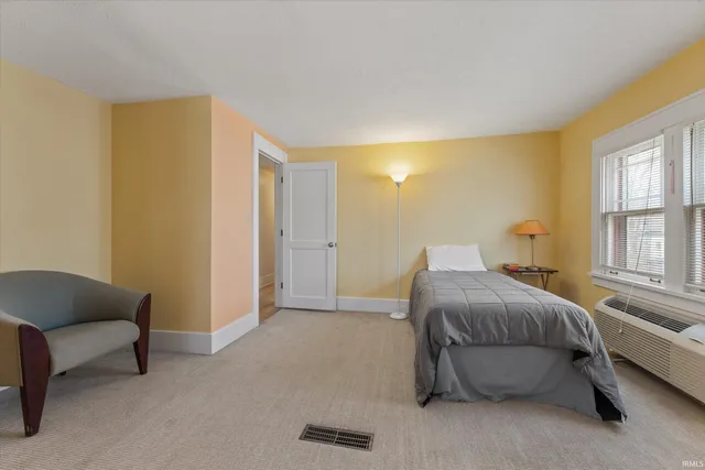 $460,000 | 212 Marquette Avenue, South Bend, IN 46617