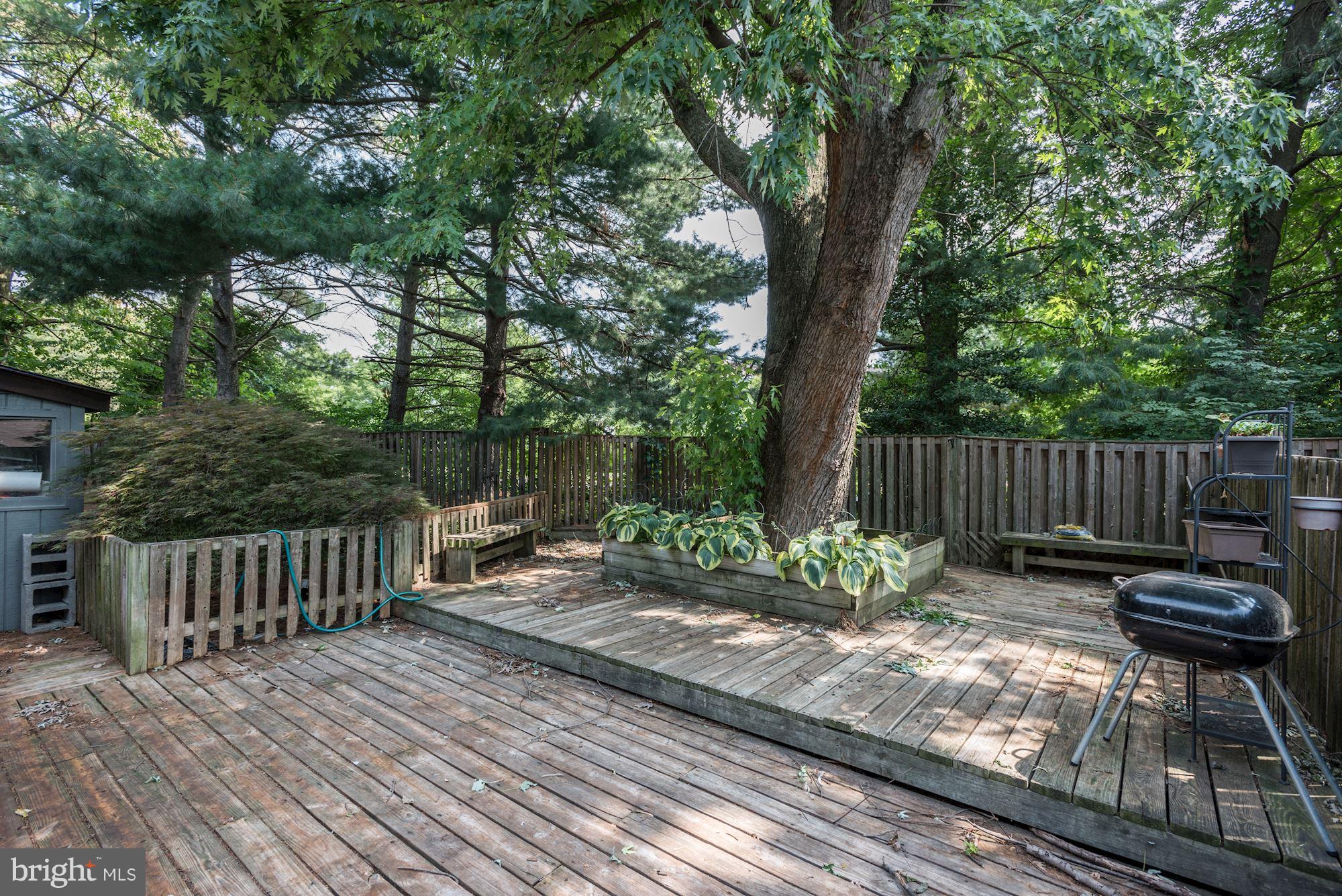 11306 Geddys Court Reston, VA 20191 - Photo 22 of 26 Exterior (Rear)