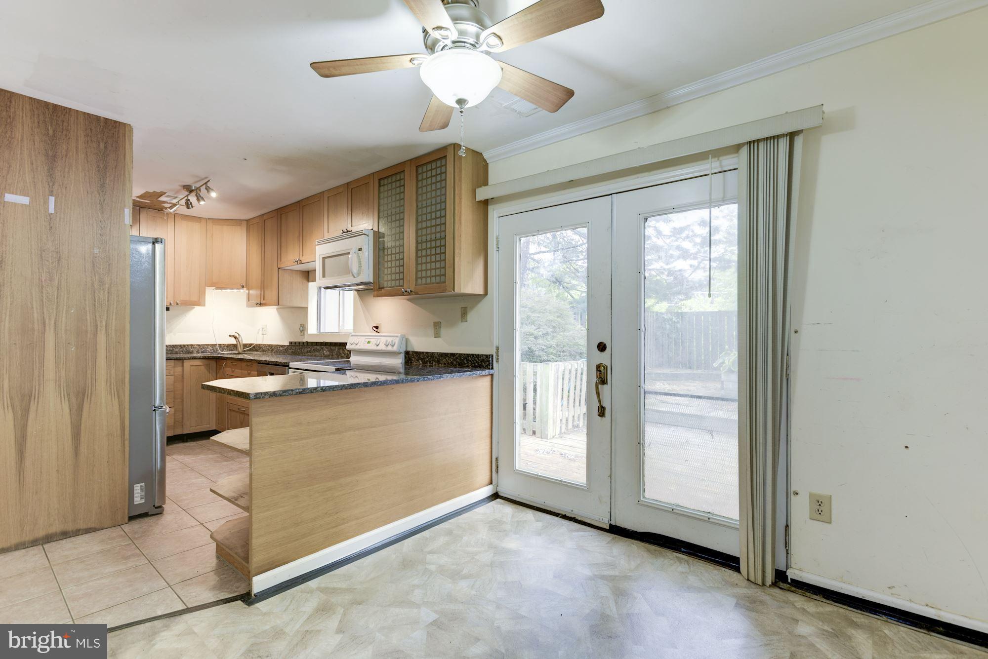 11306 Geddys Court Reston, VA 20191 - Photo 8 of 26 Dining Room