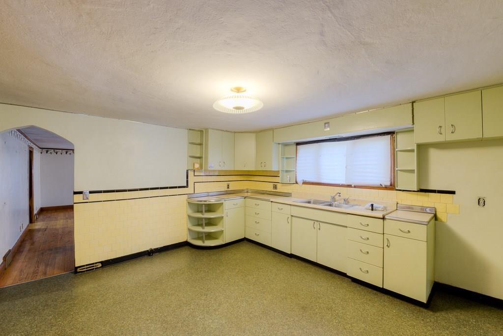 109 2nd Street Springfield, MA 01104 - Photo 8 of 37 Gallery Image 8
