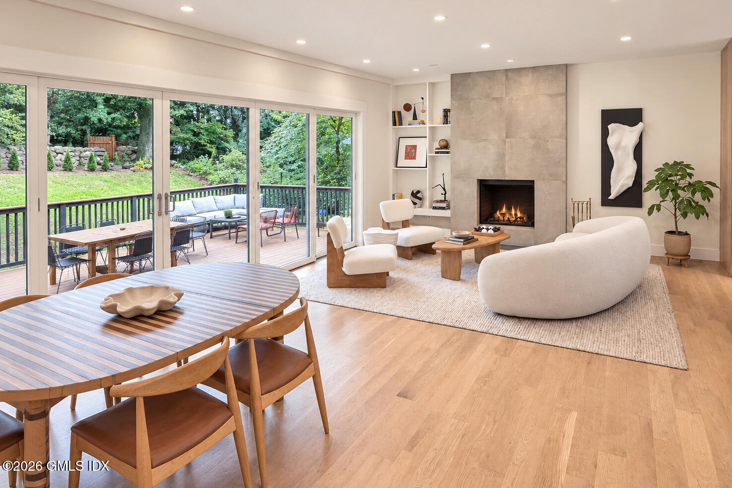 38 Amherst Road Old Greenwich, CT 06870 - Photo 10 of 38 38 amherst living and dining