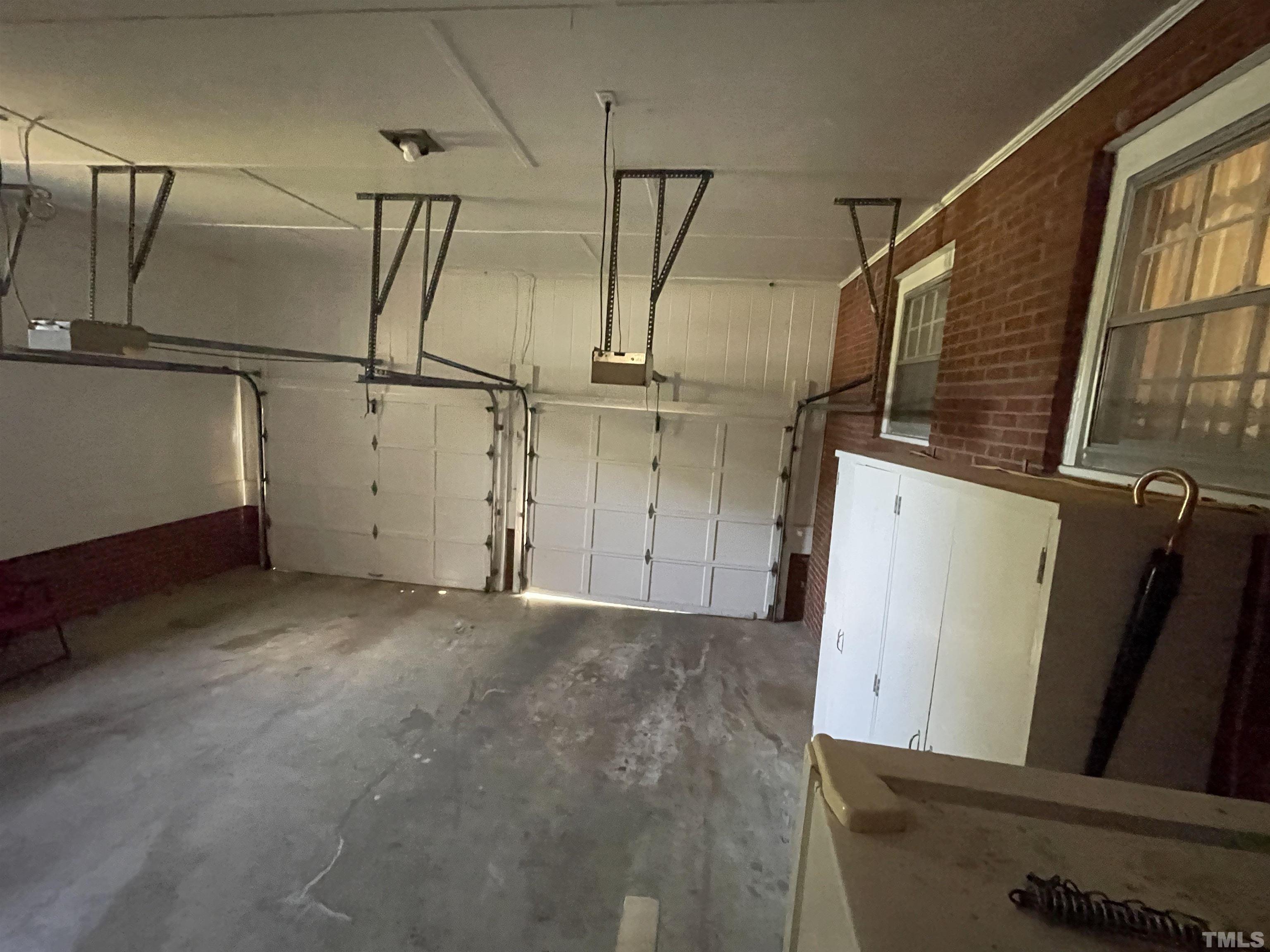 2995 Government Road Clayton, NC 27520 - Photo 14 of 15 an empty room with windows