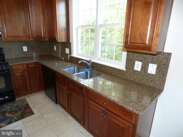 $3,900 | 42140 Black Hills Place, Aldie, VA 20105