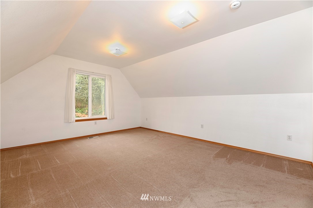 20126 Brown Road Monroe, WA 98272 - Photo 14 of 23 an empty room with a window