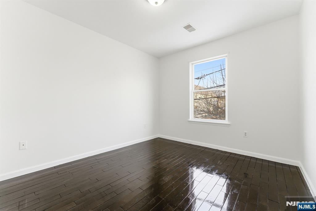 459 South 17th Street Newark, NJ 07103 - Photo 21 of 29