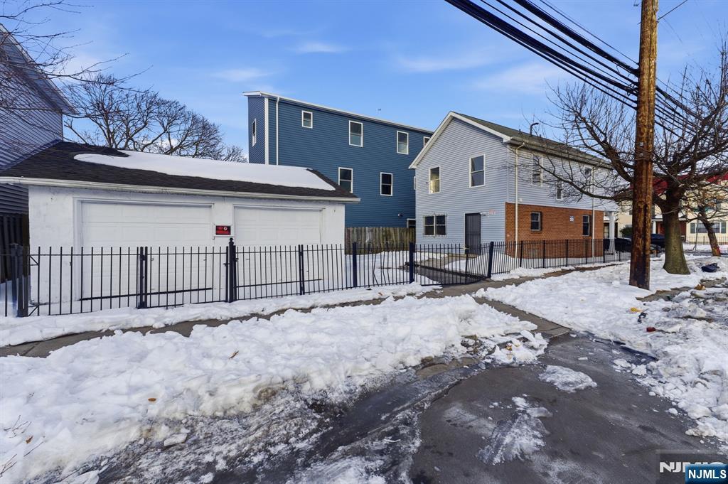 459 South 17th Street Newark, NJ 07103 - Photo 28 of 29