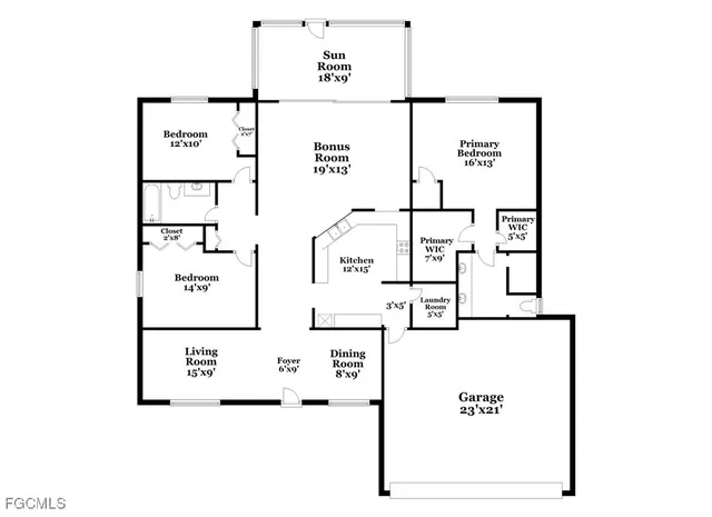 a view of an house with backyard space and balcony