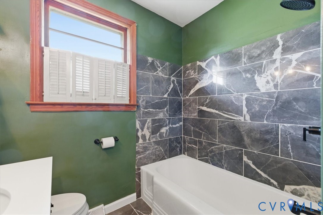 702 Keswick Road Colonial Heights, VA 23834 - Photo 15 of 24