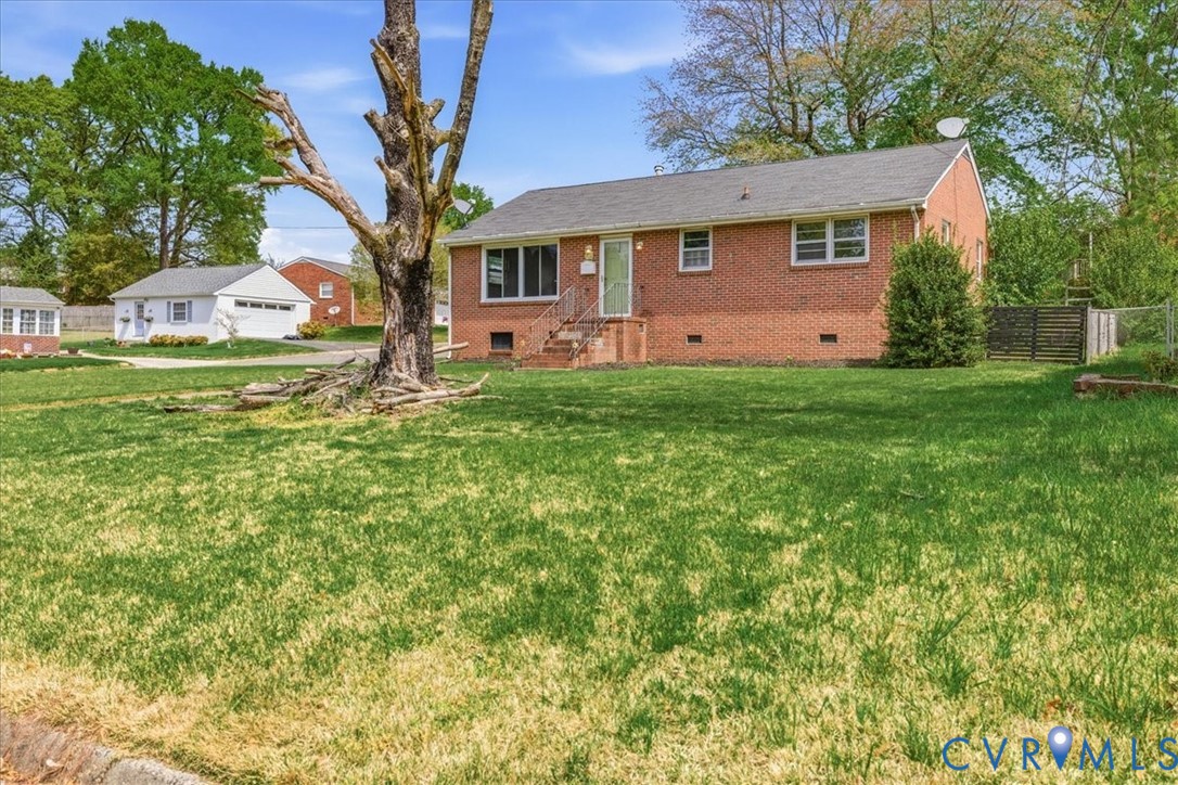 702 Keswick Road Colonial Heights, VA 23834 - Photo 2 of 24