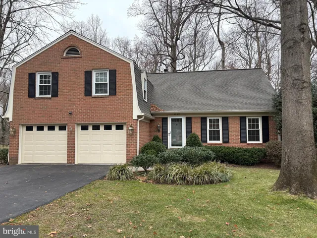 $899,500 | 4302 Adrienne Drive, Alexandria, VA 22309