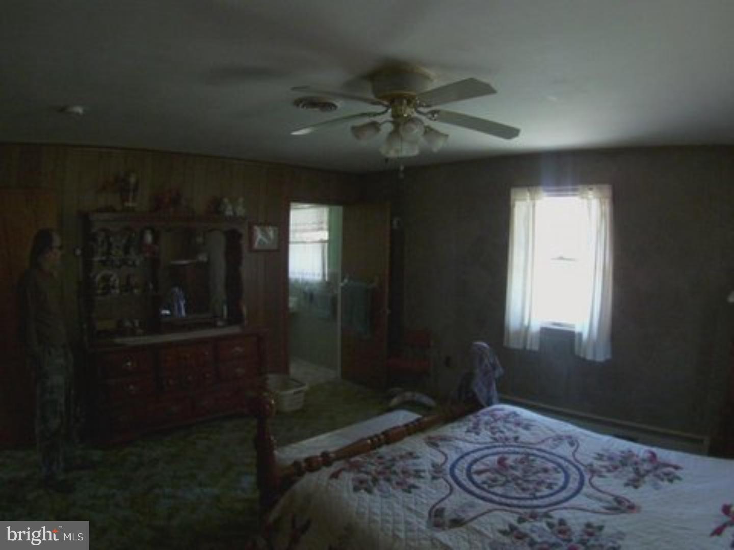 41 Cocalico Road Robesonia, PA 19551 - Photo 7 of 16 a living room with furniture