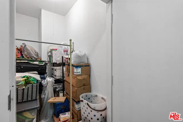 $759,000 | 625 South Berendo Street, Unit 609, Los Angeles, CA 90005