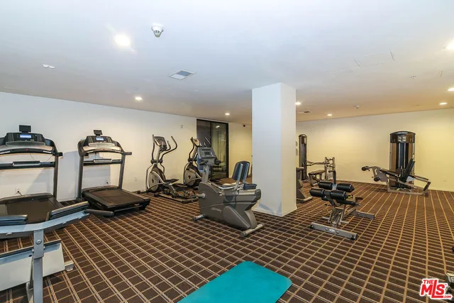 $759,000 | 625 South Berendo Street, Unit 609, Los Angeles, CA 90005