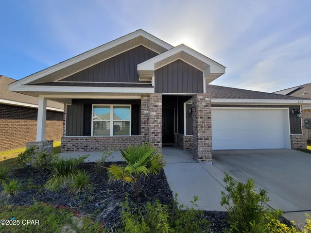 $2,200 | 4745 Firefly Lane, Panama City, FL 32404