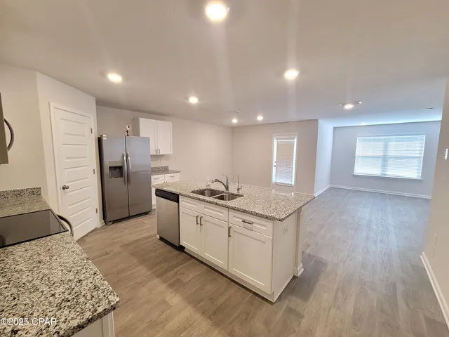 $2,200 | 4745 Firefly Lane, Panama City, FL 32404