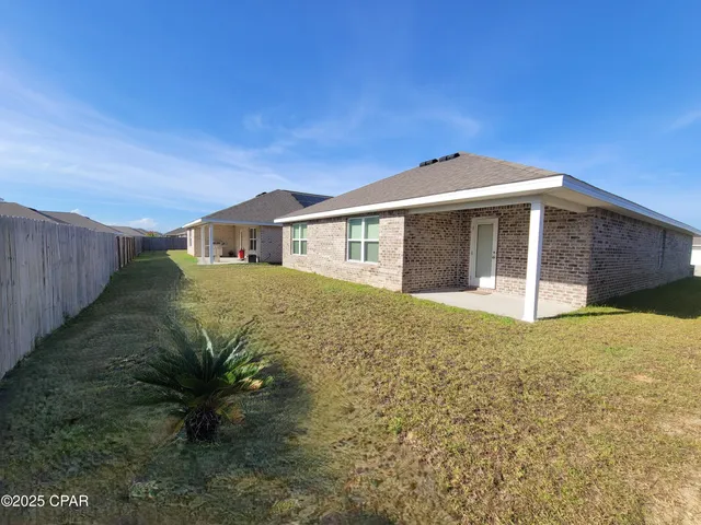 $2,200 | 4745 Firefly Lane, Panama City, FL 32404