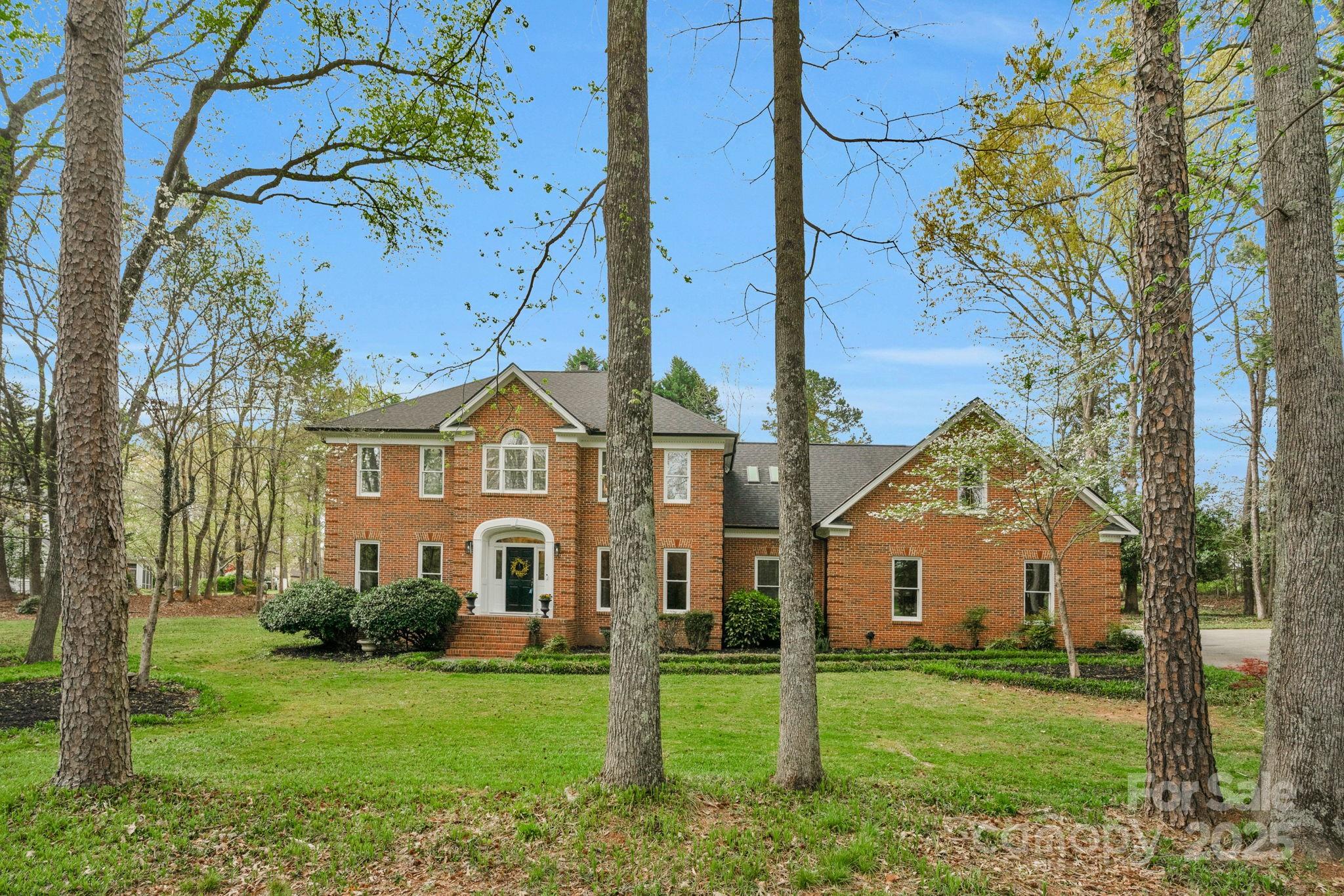 5750 Hemby Road Matthews, NC 28104 - Photo 4 of 48