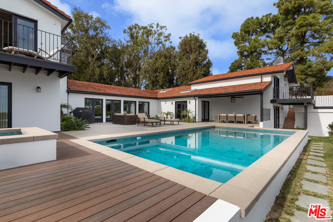 6930 Dume Drive Malibu, CA 90265 - Photo 29 of 48