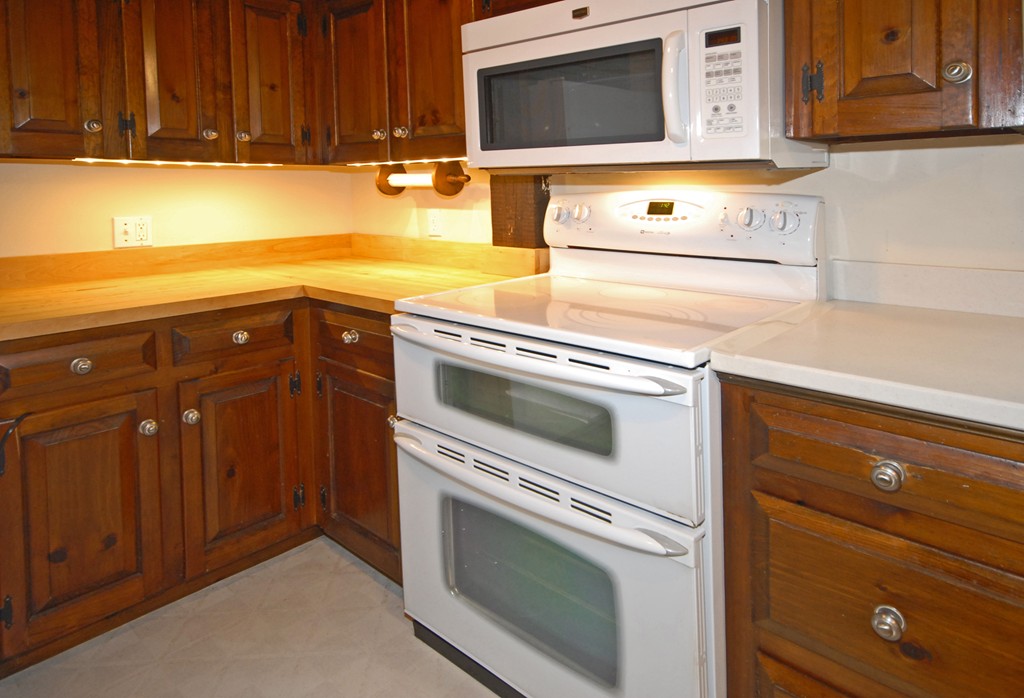 42 River Road Merrimac, MA 01860 - Photo 4 of 29
