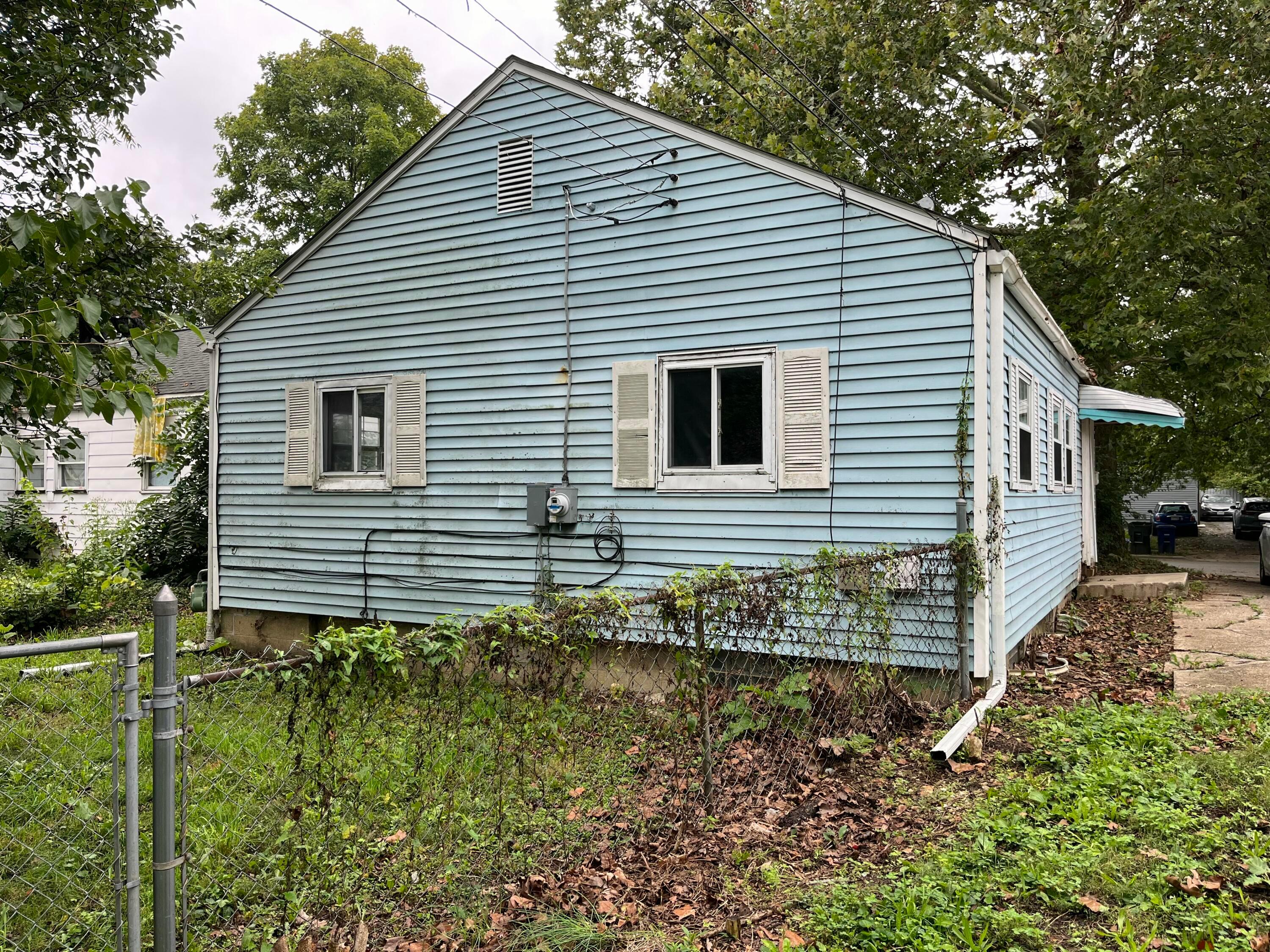 2548 Howey Road Columbus, OH 43211 - Photo 15 of 16 20260922_203039124_iOS